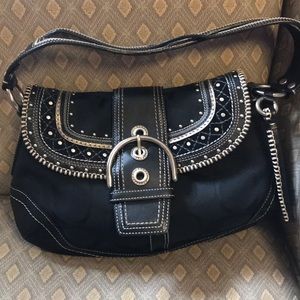 Like new black coach pocketbook